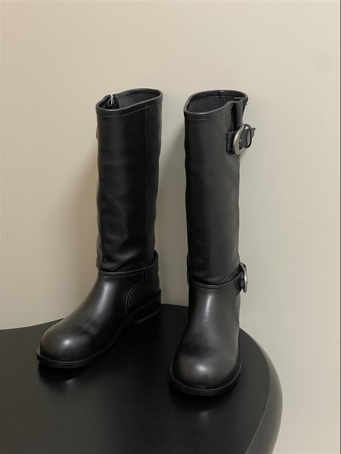 20251128175425179 390